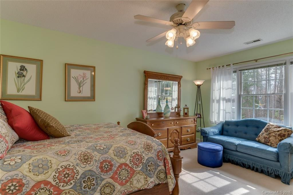142 Fox Meadow Drive - Photo 11