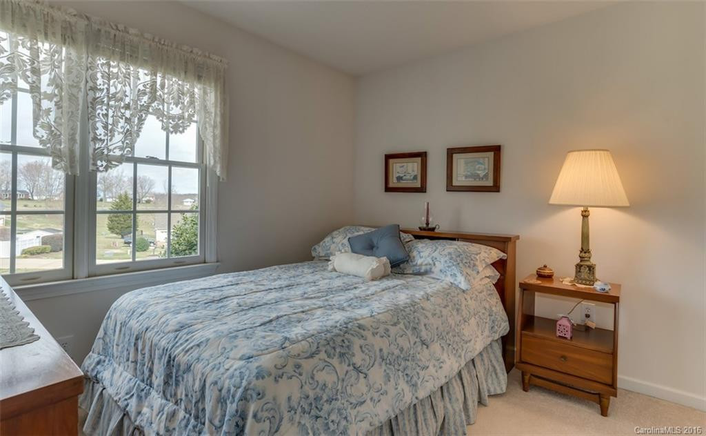142 Fox Meadow Drive - Photo 13