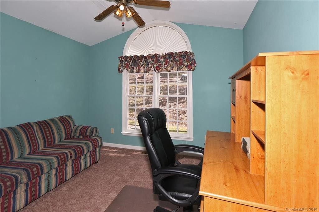 737 Woodbine Road - Photo 18