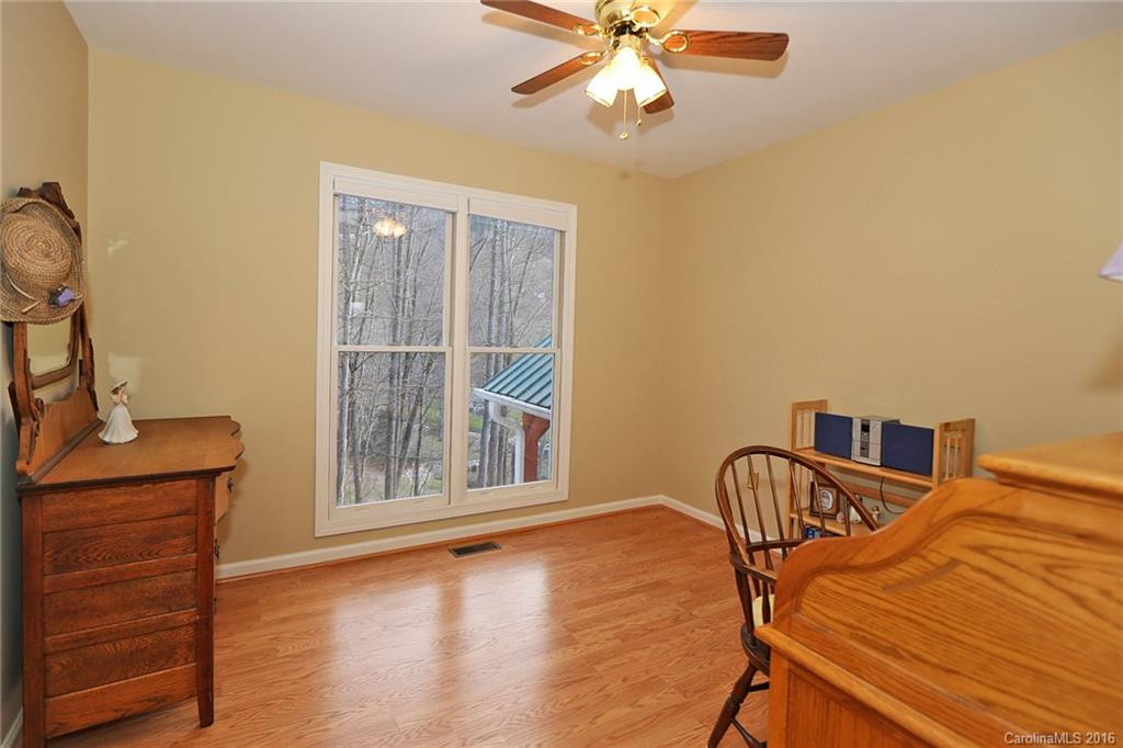 139 Redbud Lane - Photo 16