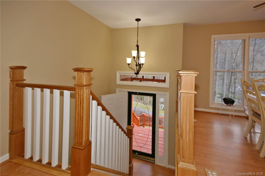 139 Redbud Lane - Photo 3