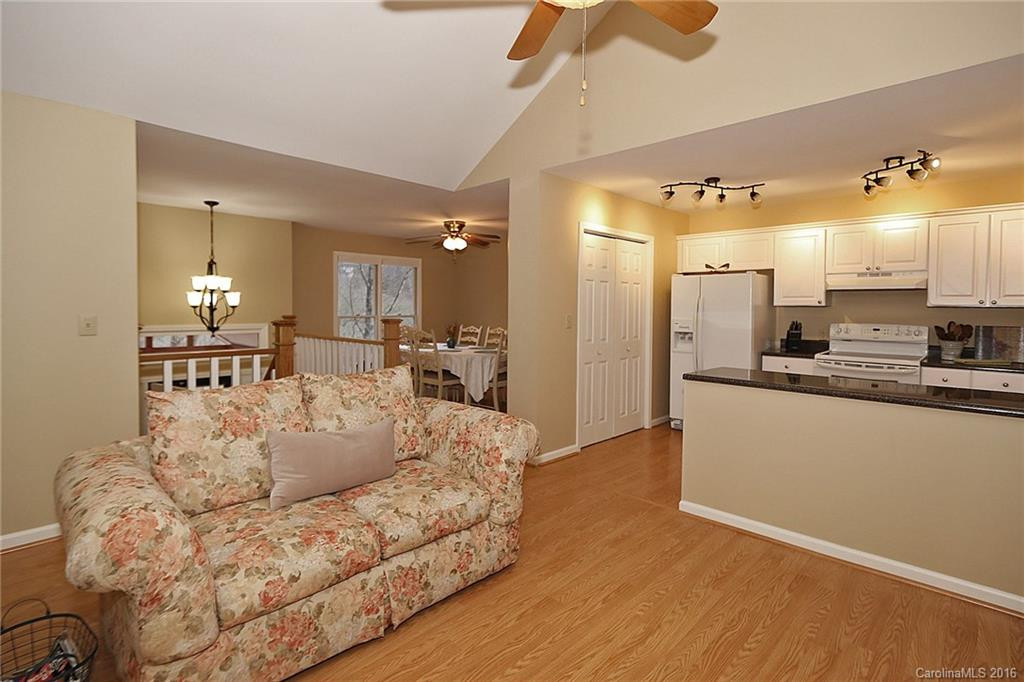 139 Redbud Lane - Photo 7