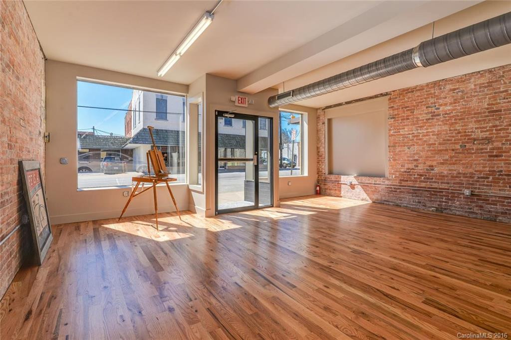725 Haywood Road - Photo 14