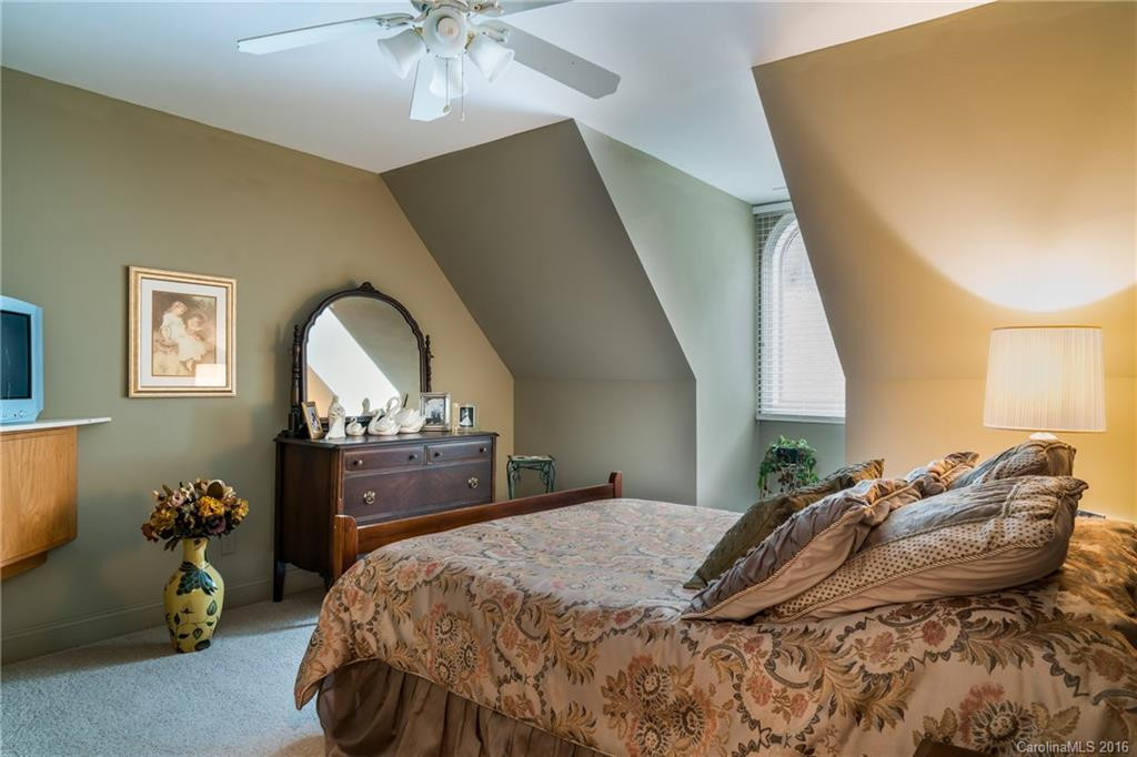 54 McIntyre Drive - Photo 11