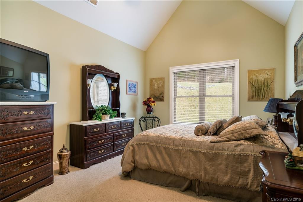 54 McIntyre Drive - Photo 12