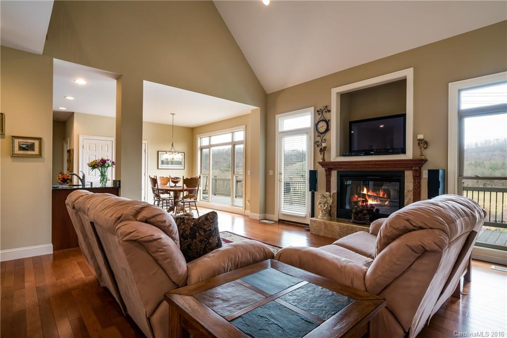 54 McIntyre Drive - Photo 6