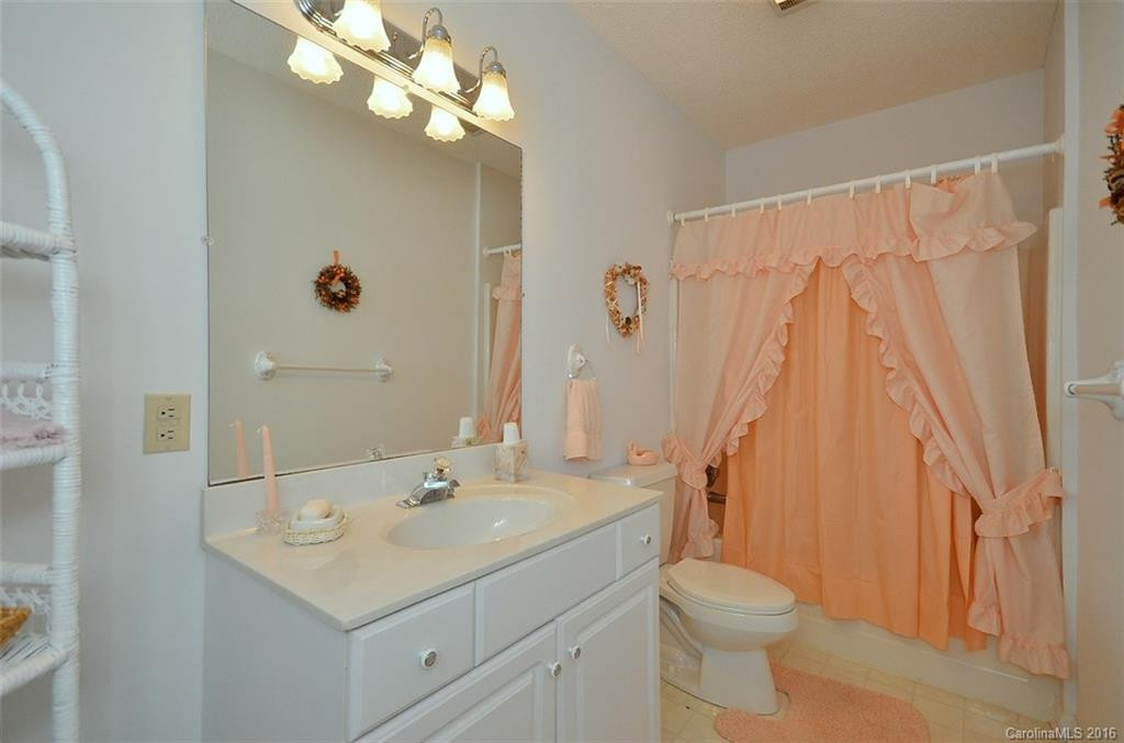 472 Campbell Drive - Photo 13
