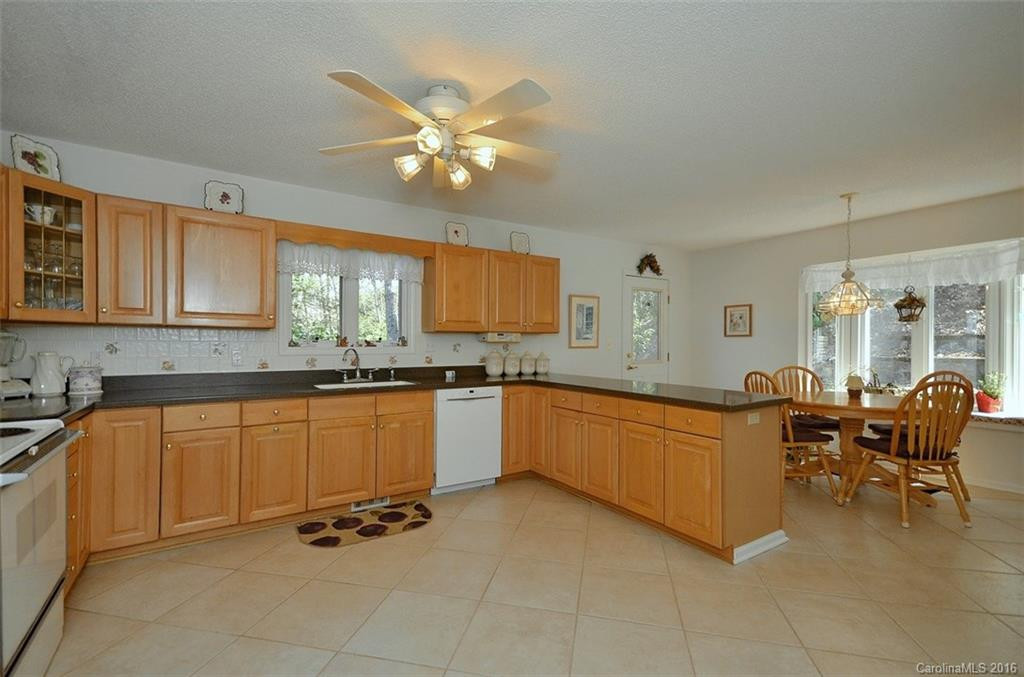 472 Campbell Drive - Photo 6