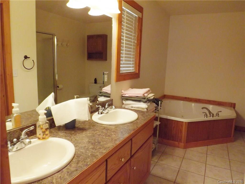 17 Hathaway Lane #N/A - Photo 12