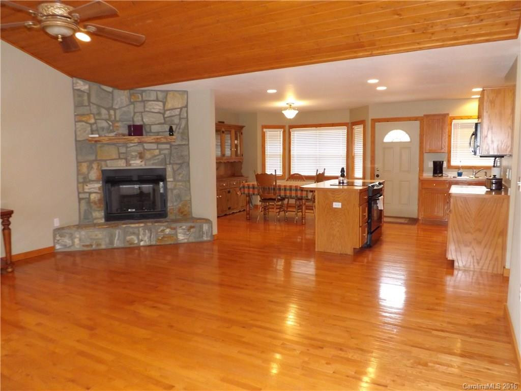17 Hathaway Lane #N/A - Photo 3