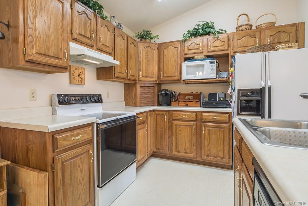 321 Mountain Valley Drive - Photo 8