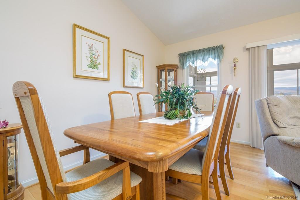 321 Mountain Valley Drive - Photo 9