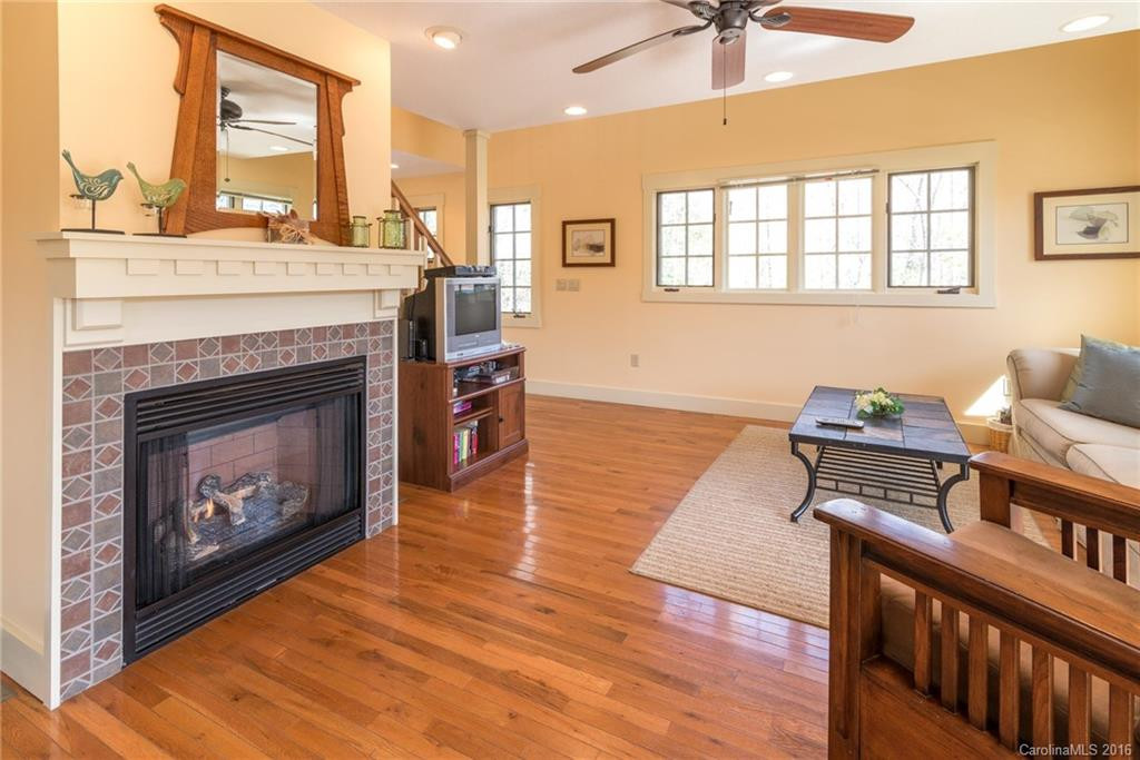 48 Cheshire Drive - Photo 3