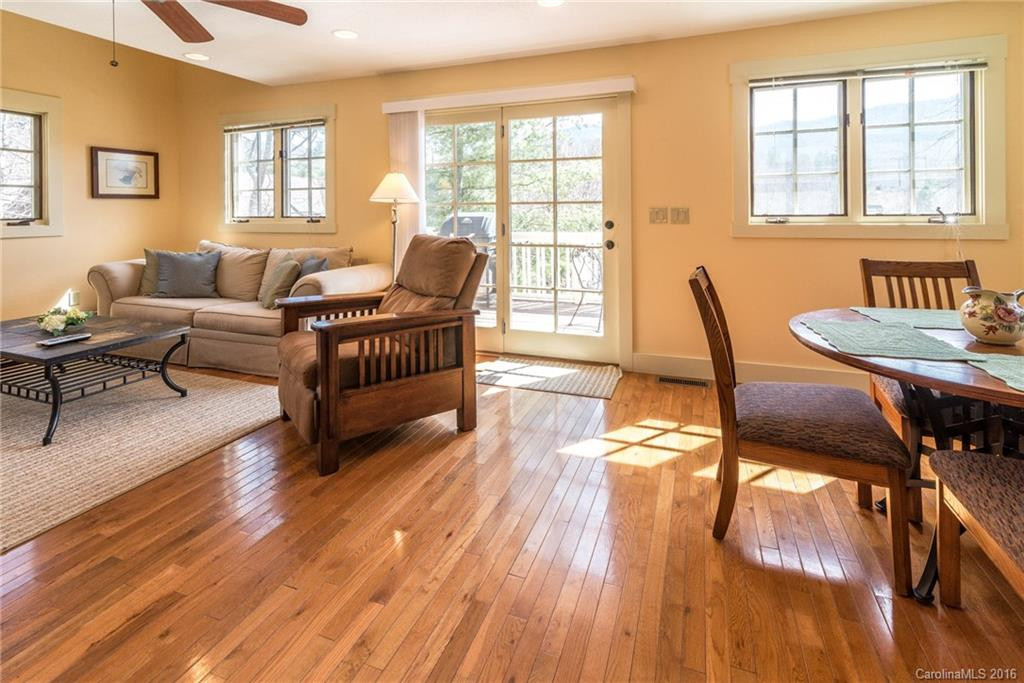 48 Cheshire Drive - Photo 4