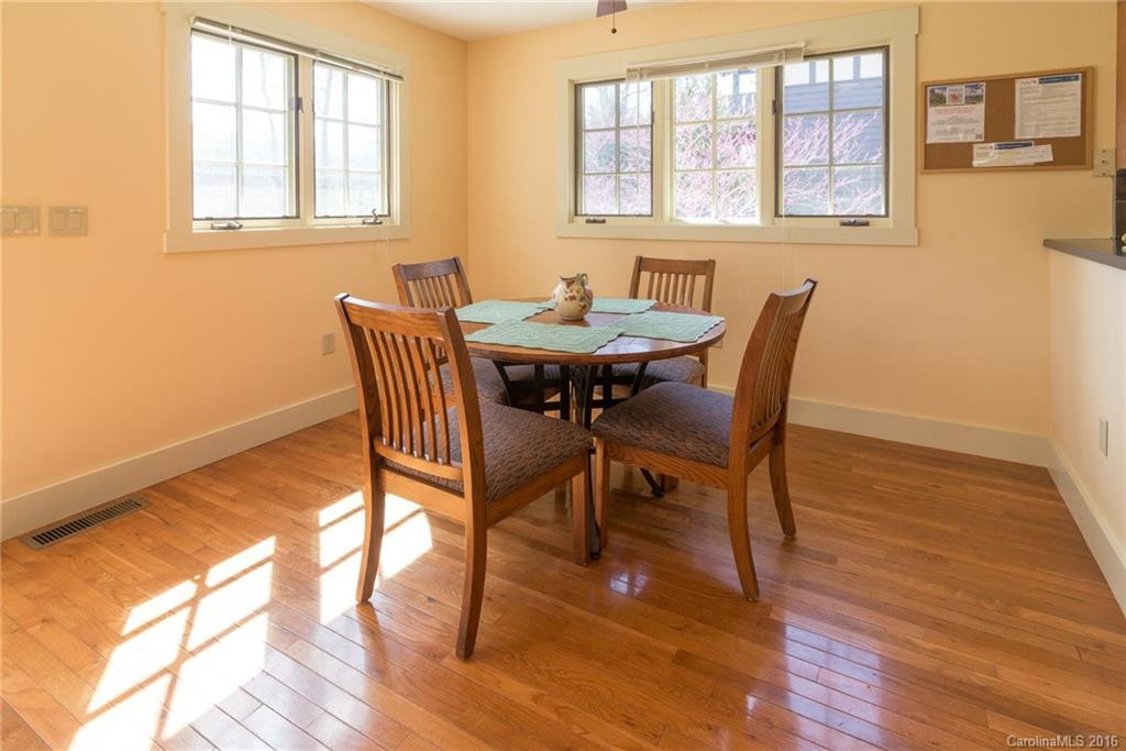 48 Cheshire Drive - Photo 5