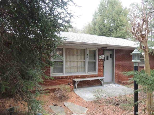 207 Crescent Drive