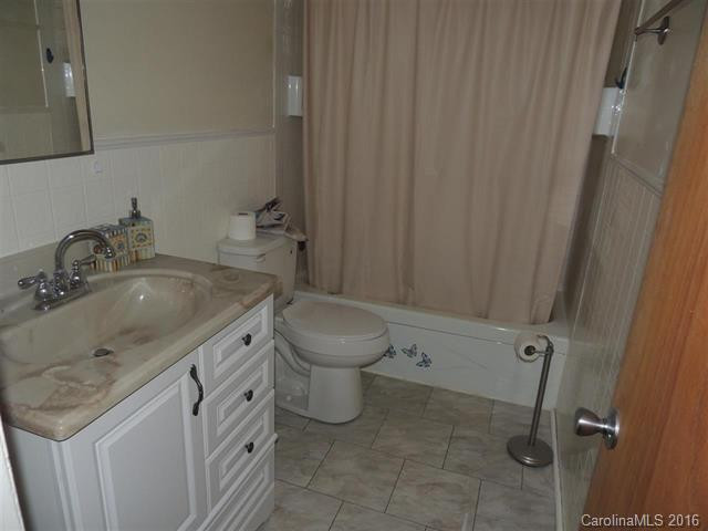 207 Crescent Drive - Photo 5