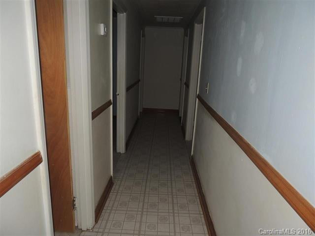 207 Crescent Drive - Photo 6