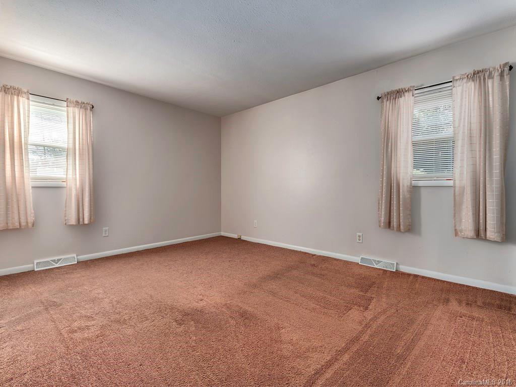 28 Waters Road - Photo 11