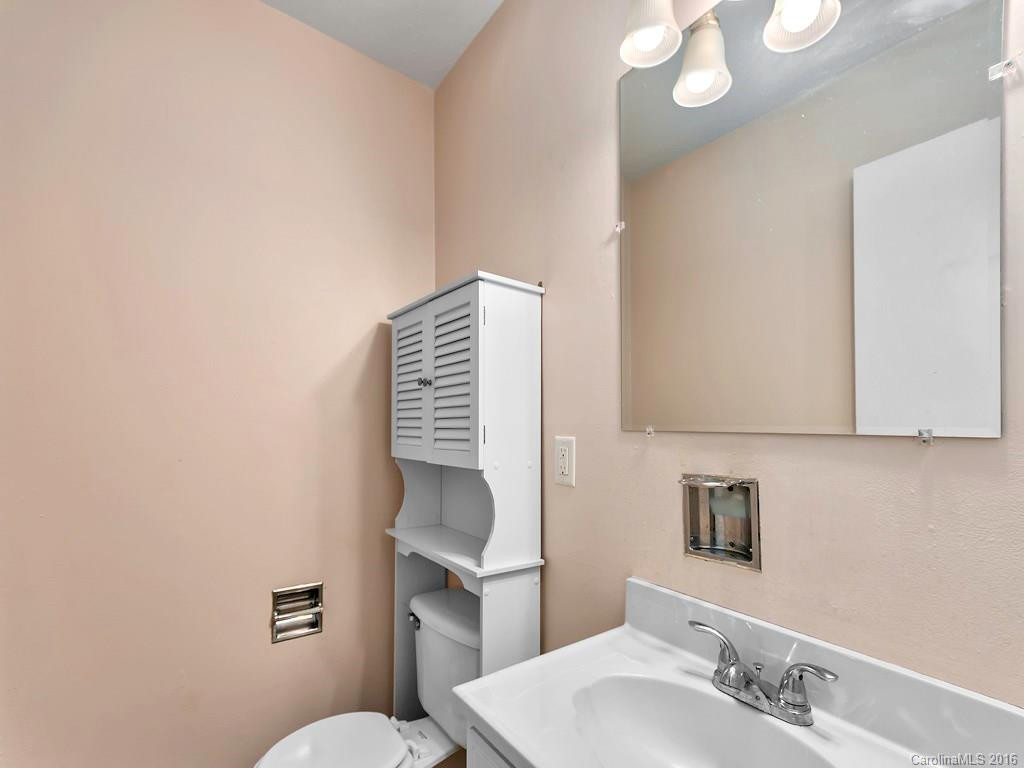 28 Waters Road - Photo 12