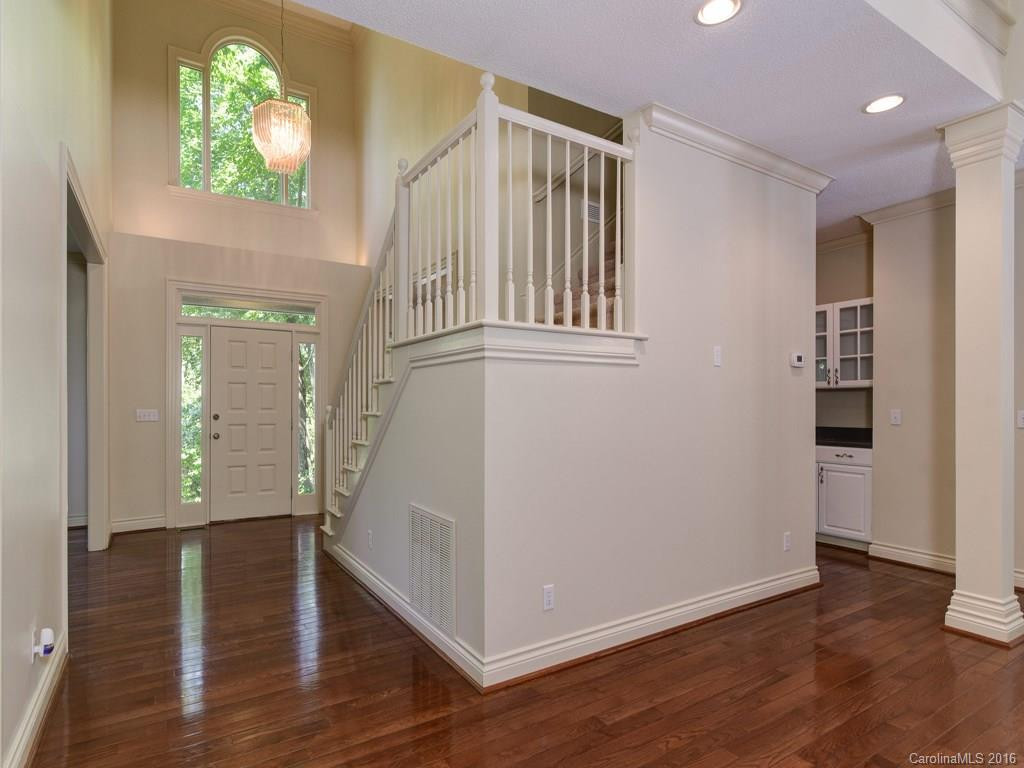 321 Red Fox Circle - Photo 2