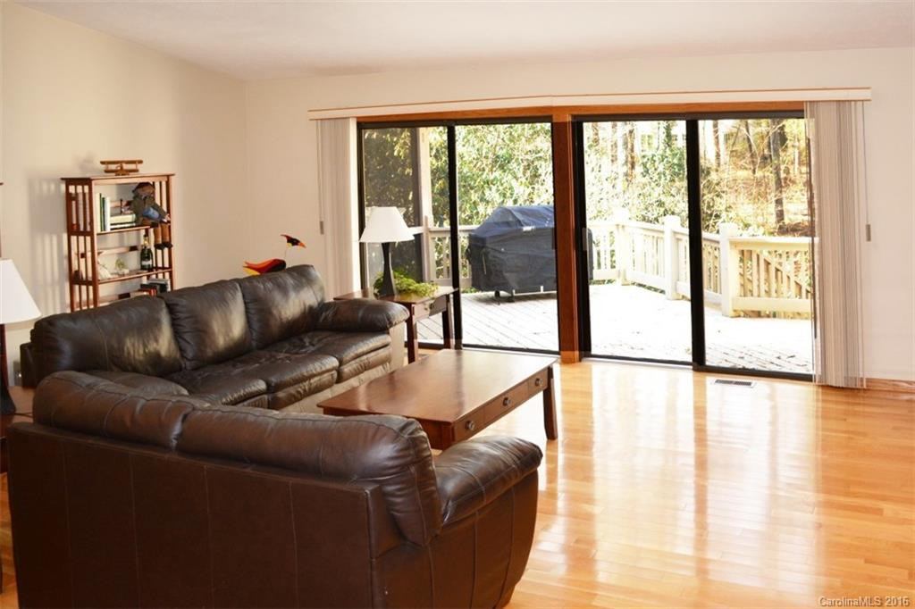 115 Camellia Way - Photo 5