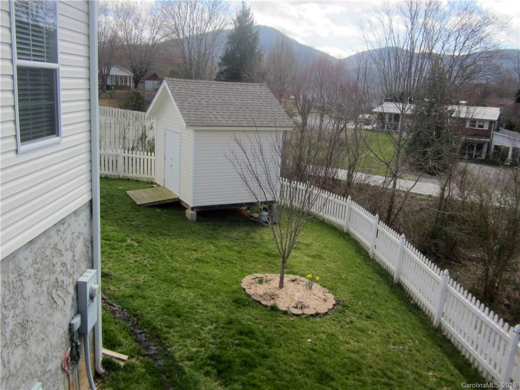 23 Newberry Drive - Photo 5