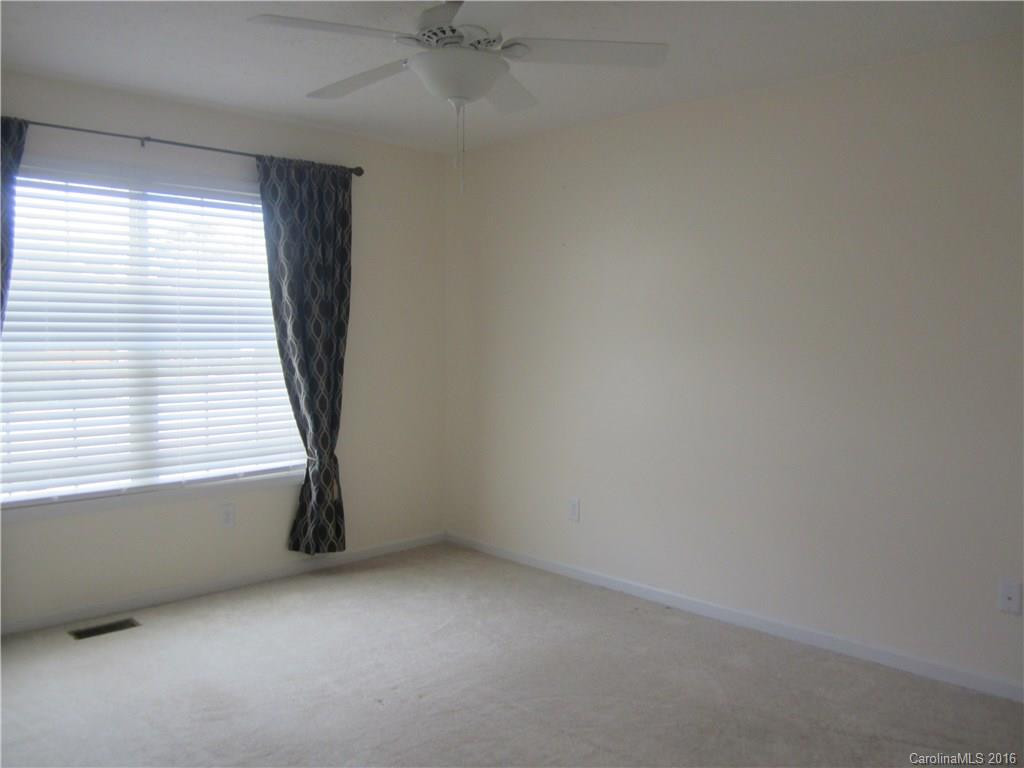 23 Newberry Drive - Photo 6