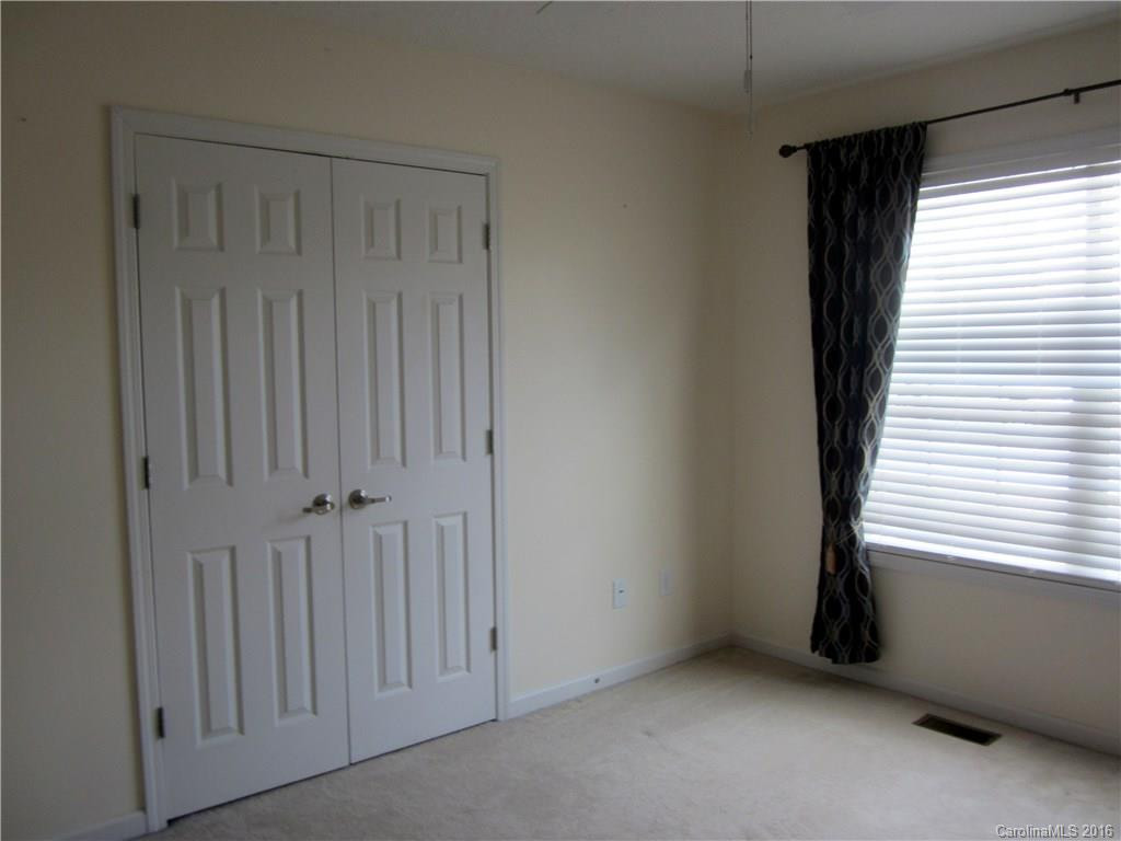 23 Newberry Drive - Photo 7