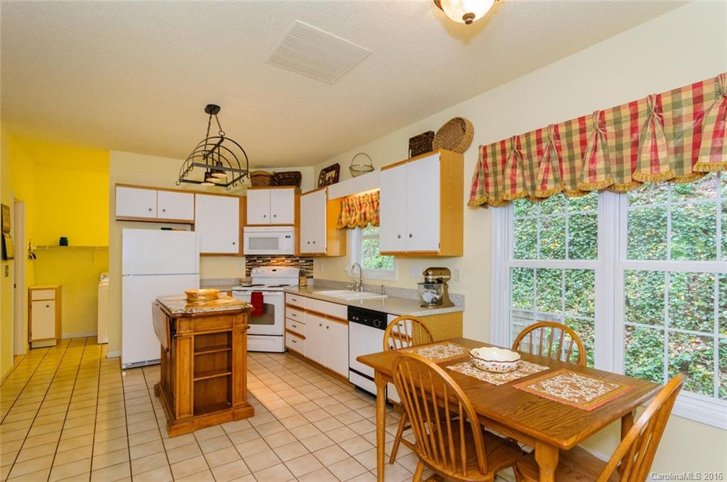 2 Spicewood Court #116 - Photo 6