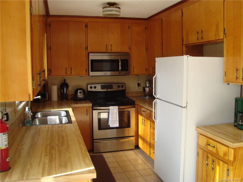 37 Wood Avenue - Photo 4