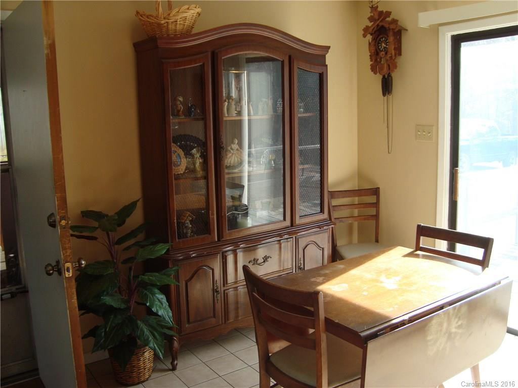 37 Wood Avenue - Photo 5