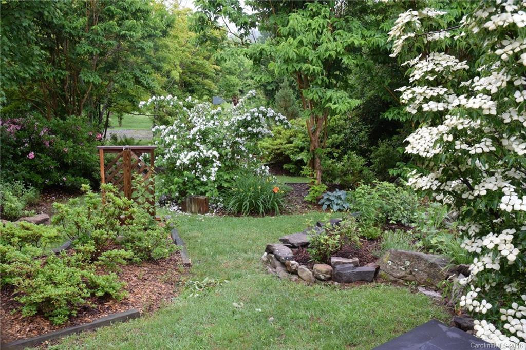 243 Pioneer Ridge - Photo 2