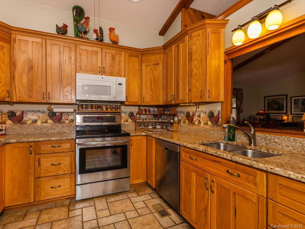 243 Pioneer Ridge - Photo 5