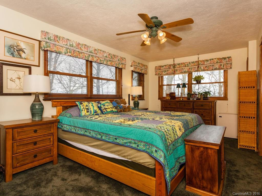 243 Pioneer Ridge - Photo 9