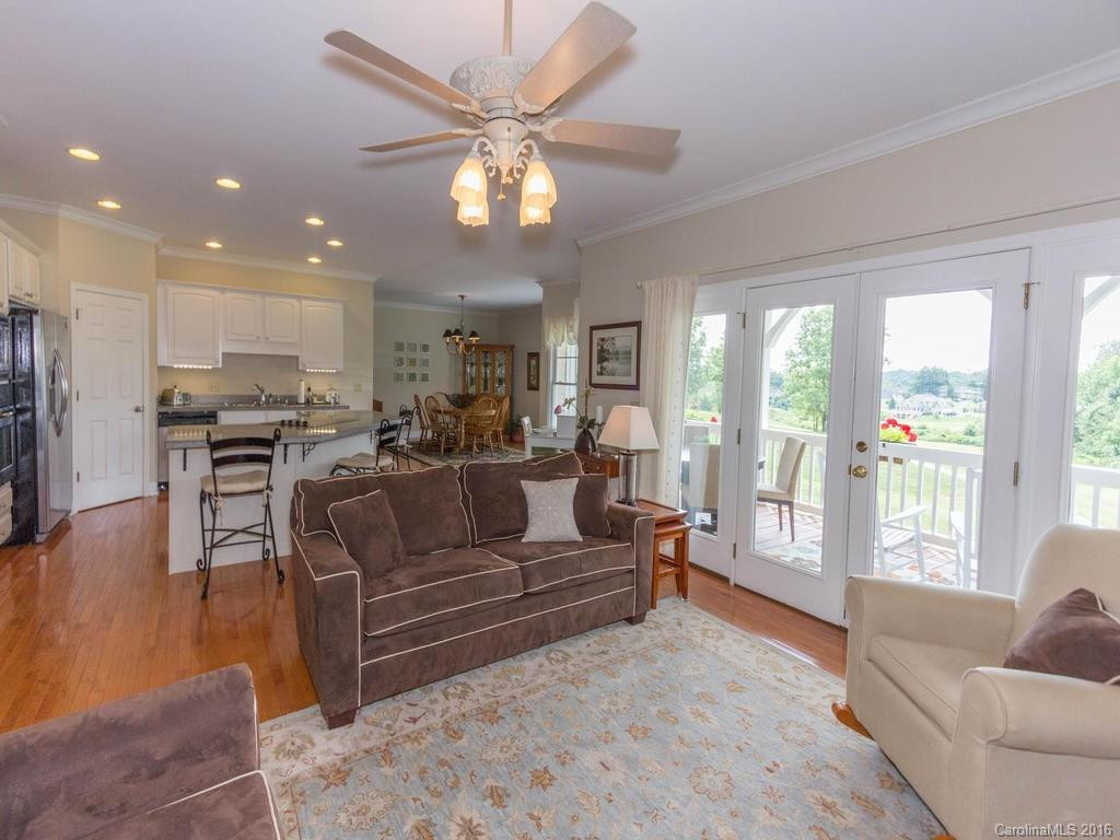 644 Vista Falls Road - Photo 5