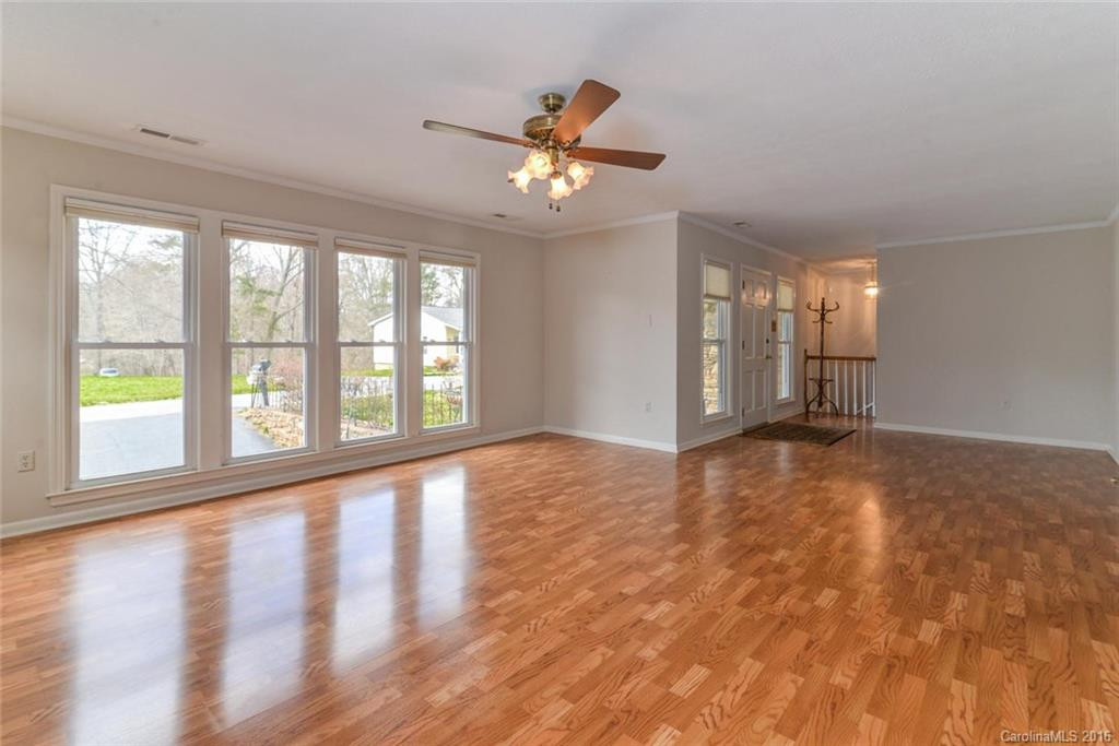 14 Gentlebreeze Lane - Photo 4