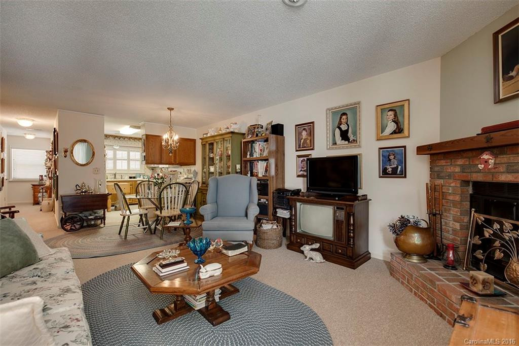 60 Lakeview Court #60 - Photo 8
