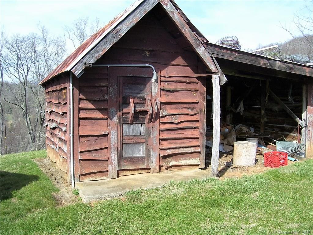 472 Rocky Lane - Photo 8