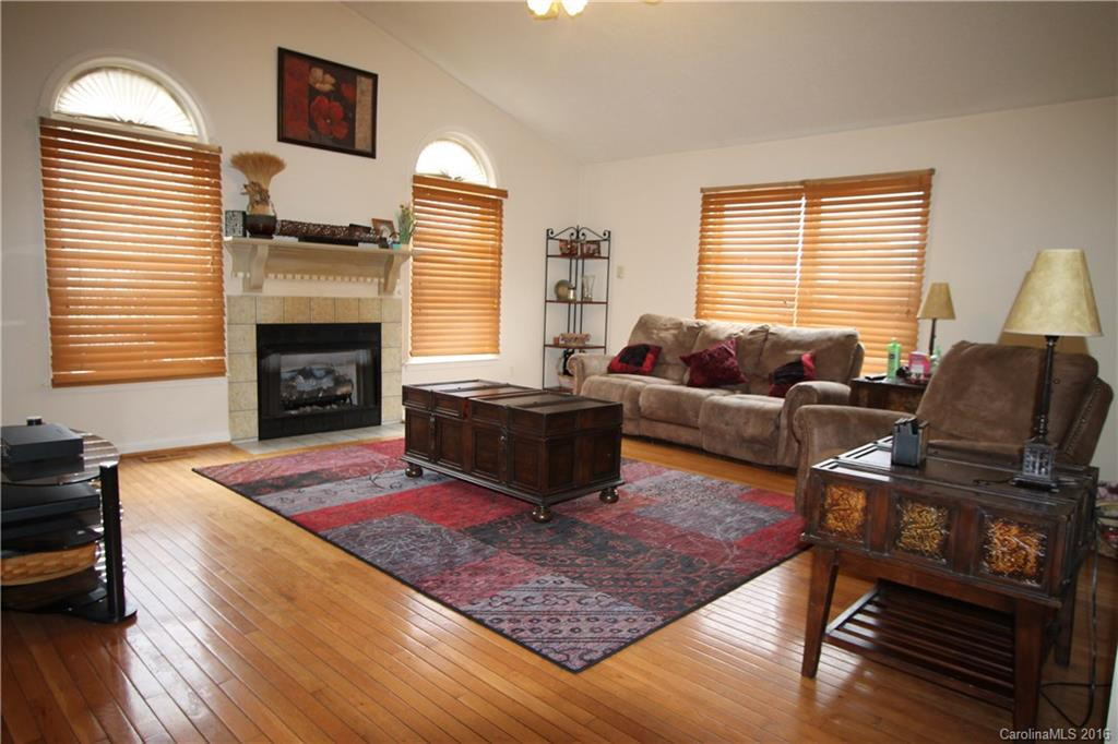58 Winding Oak Drive - Photo 2
