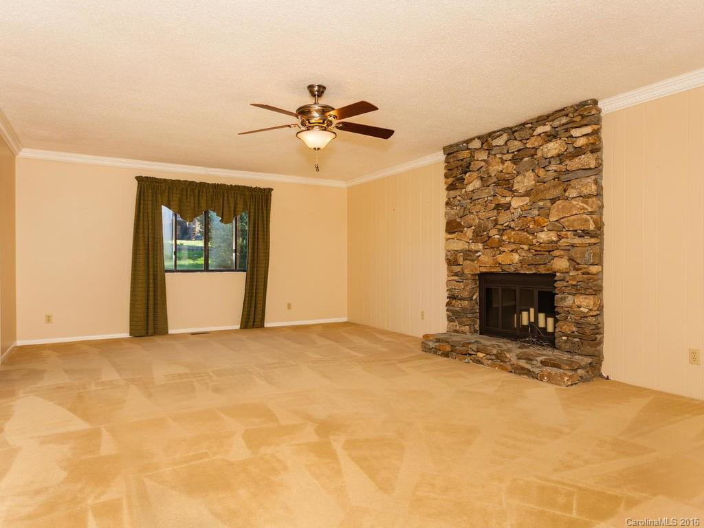 115 Brentwood Drive #5 - Photo 3