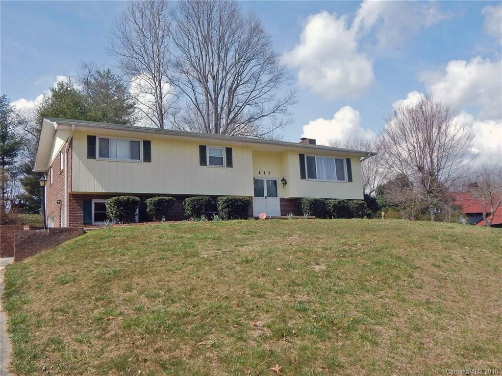 115 Applewood Drive - Photo 2