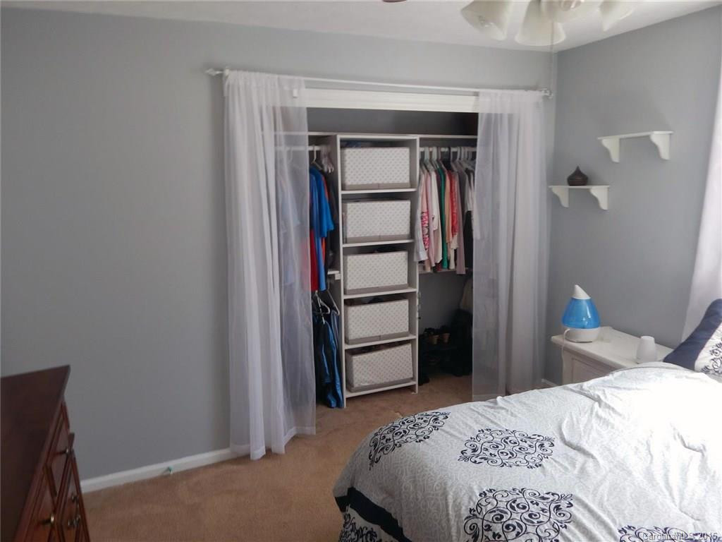 115 Applewood Drive - Photo 11