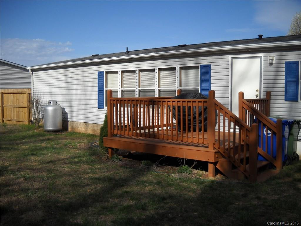 36 Country Meadows Drive - Photo 2