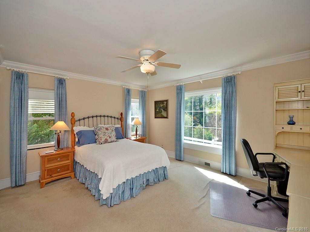 2618 Haywood Road - Photo 13