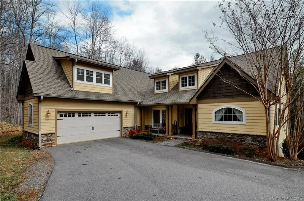 59 Rustling Oaks Lane
