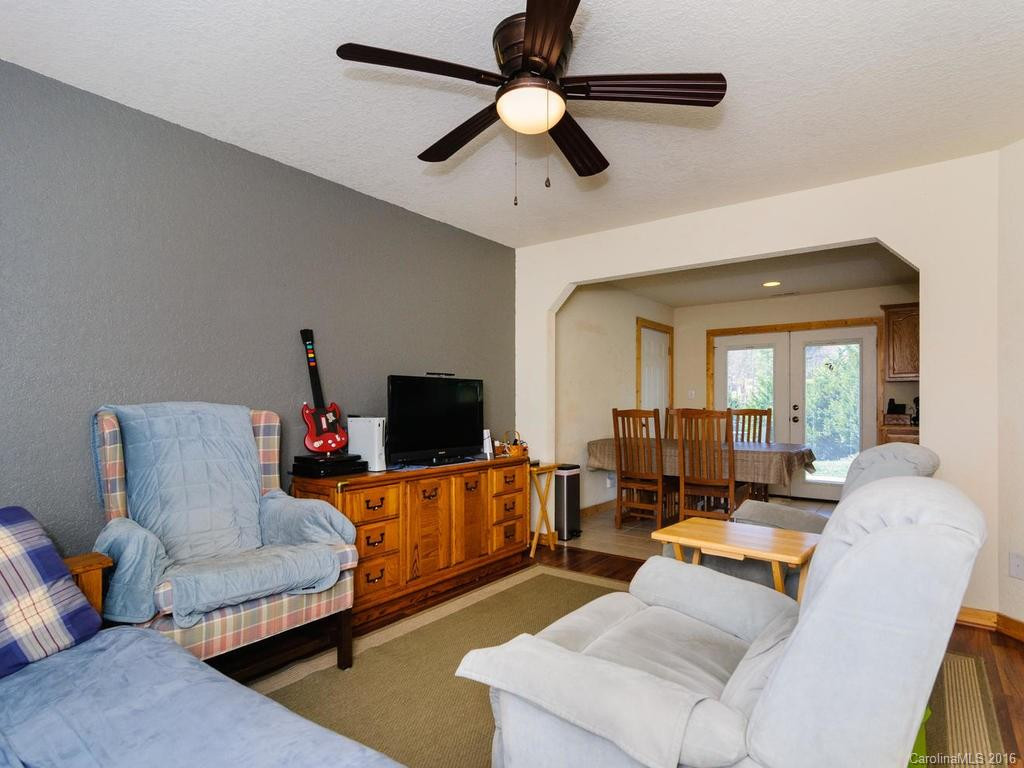 203 Breton Ridge Road - Photo 6