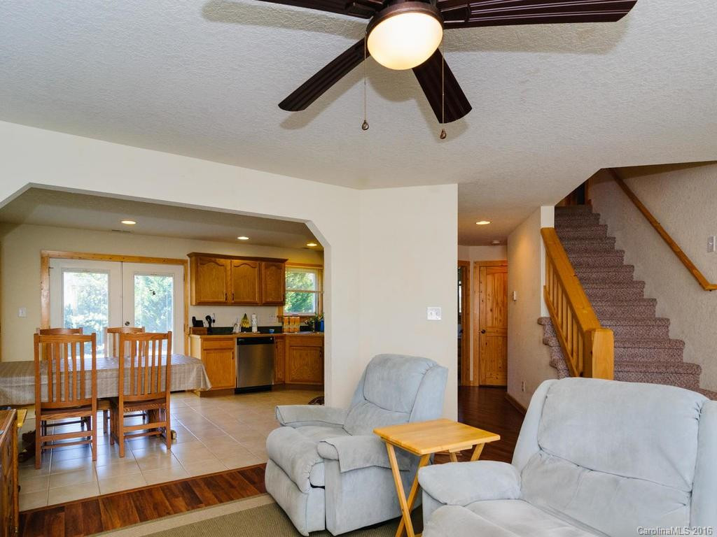 203 Breton Ridge Road - Photo 7