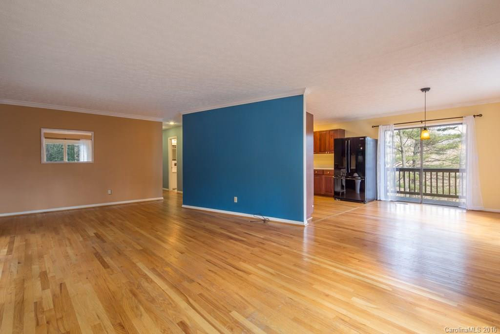 224 Sky Lake Drive - Photo 3