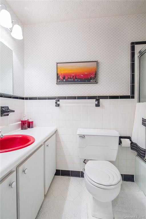 224 Sky Lake Drive - Photo 8
